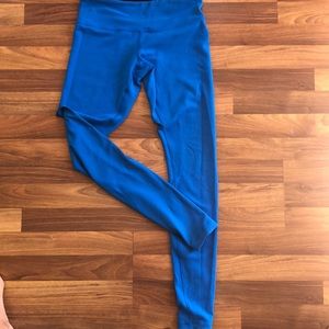Lululemon size 6 full length reversible leggings
